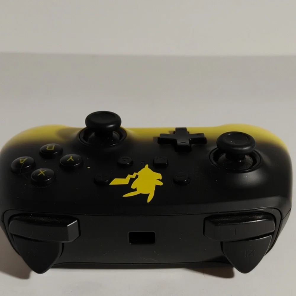Pikachu Black and Yellow Wireless Controller PowerA 1513526-01 No Wire